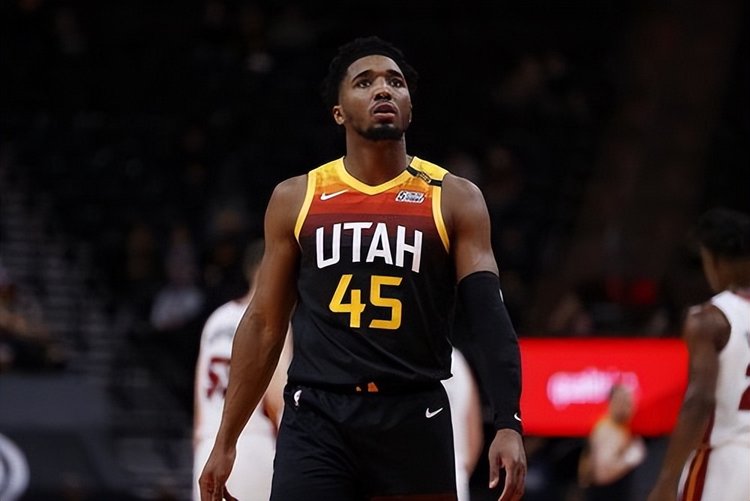 的调整使得 的调整使得