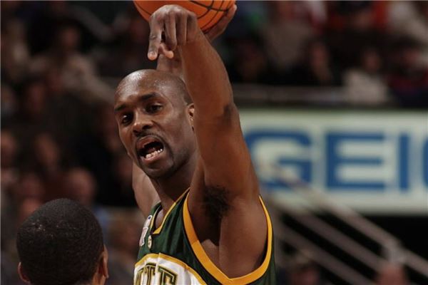 崭露头角 崭露头角