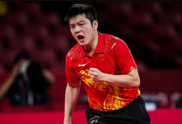 托雷斯与亚 托雷斯与亚