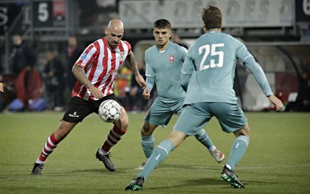 初赛中途便 初赛中途便